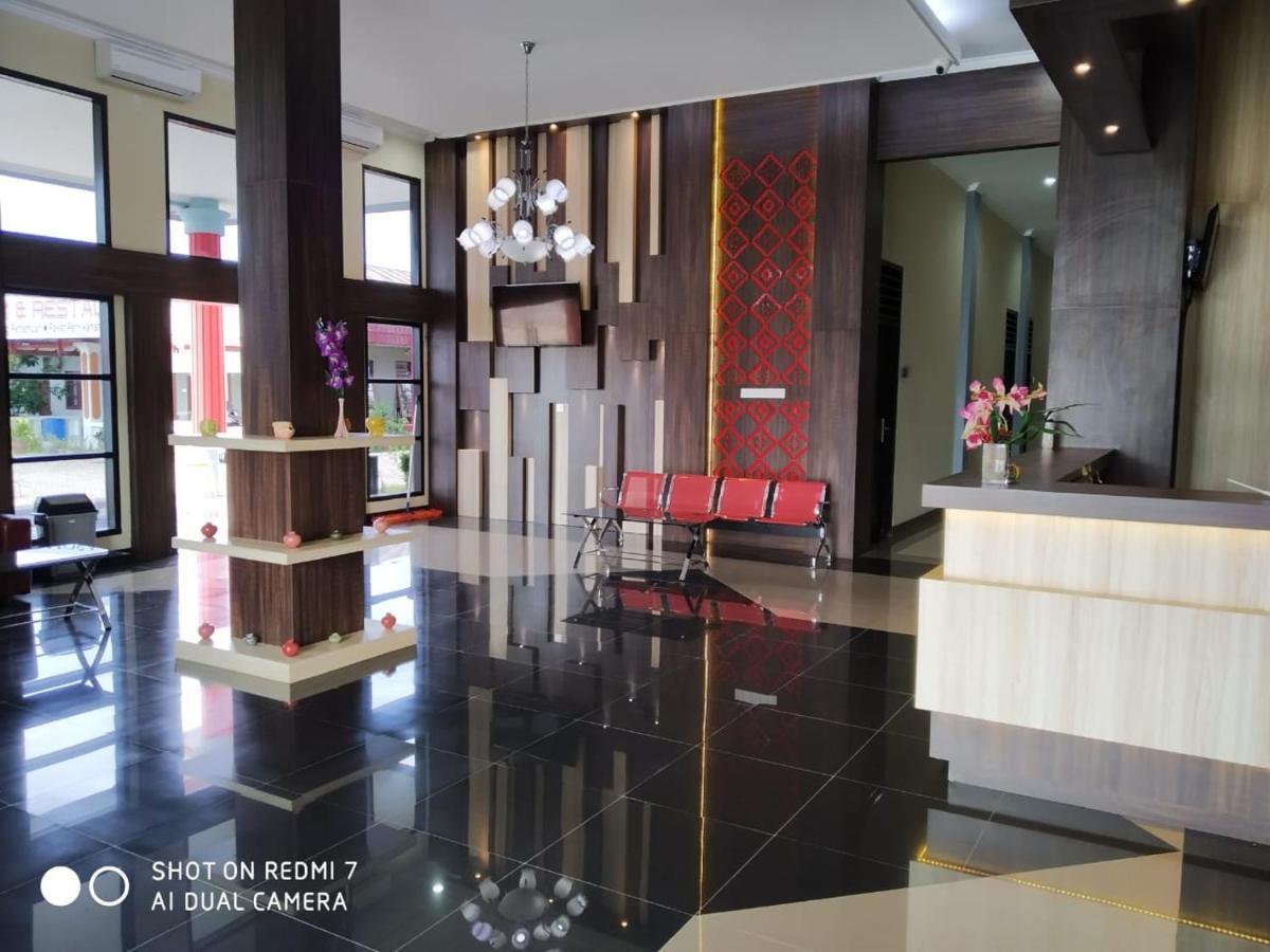 Hotel Pilar Mosa Muarawahau Buitenkant foto